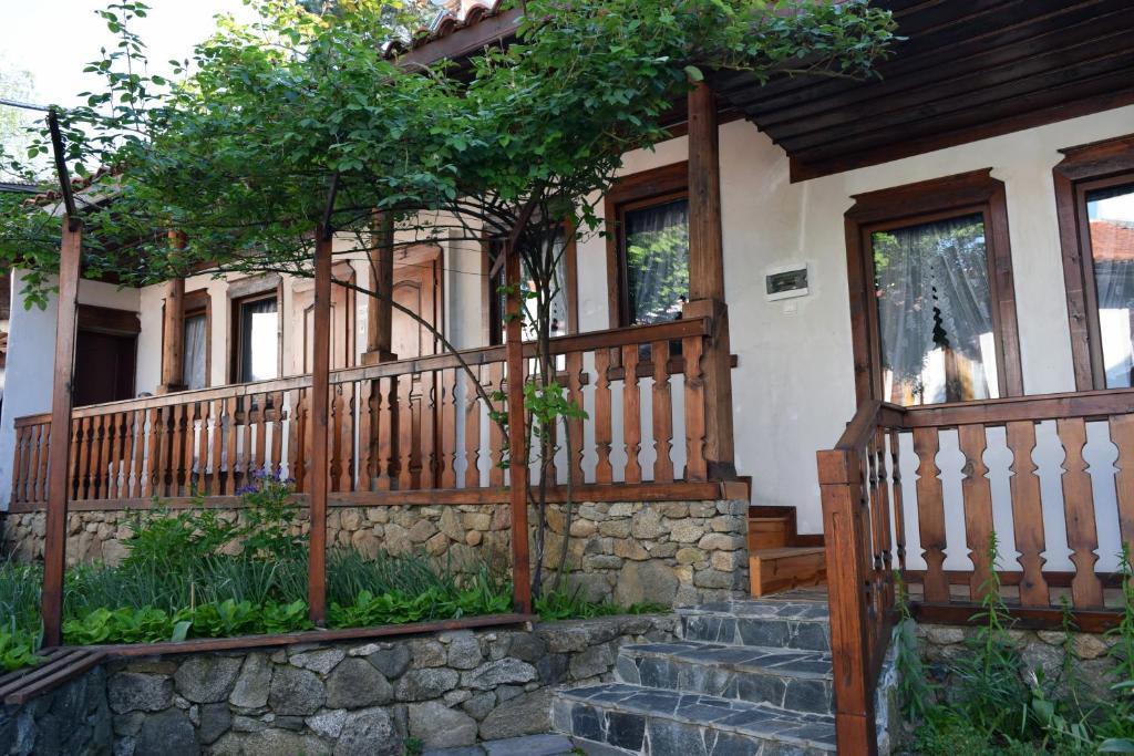 Гостоприемница Георги Kalofer Dış mekan fotoğraf